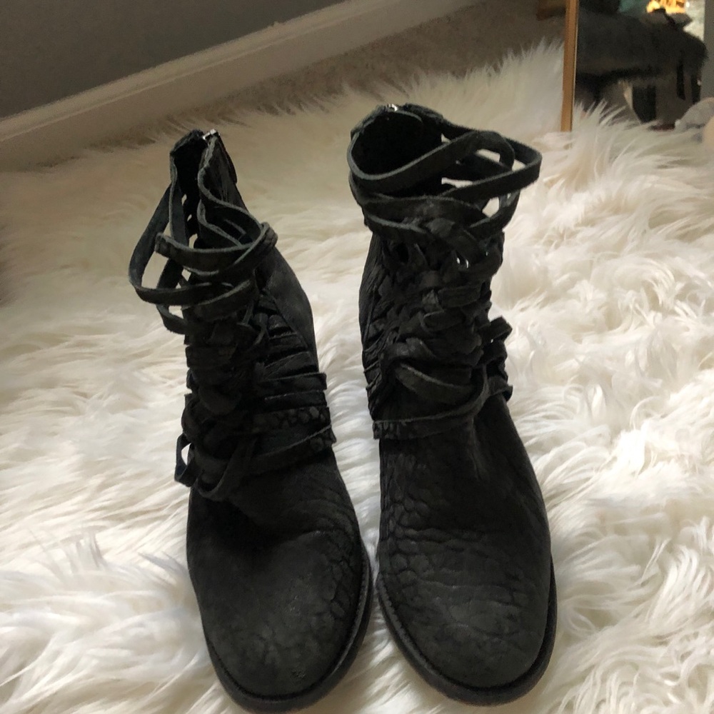 Free People booties - Picture 2 of 3